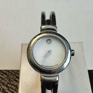 Movado Women's Silver-Tone Museum Dial Bracelet Watch